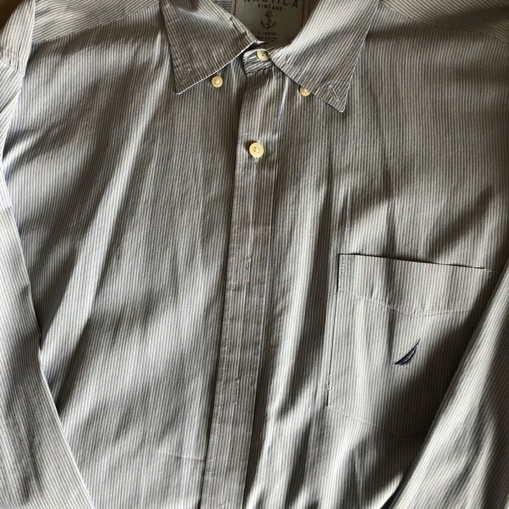 Men’s button up dress shirt